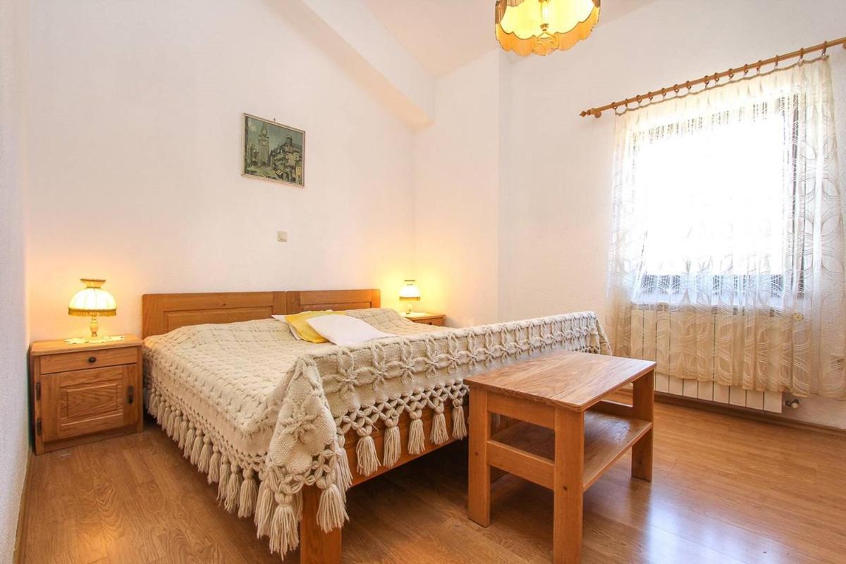 Apartments Zdravko Medulin Exterior photo
